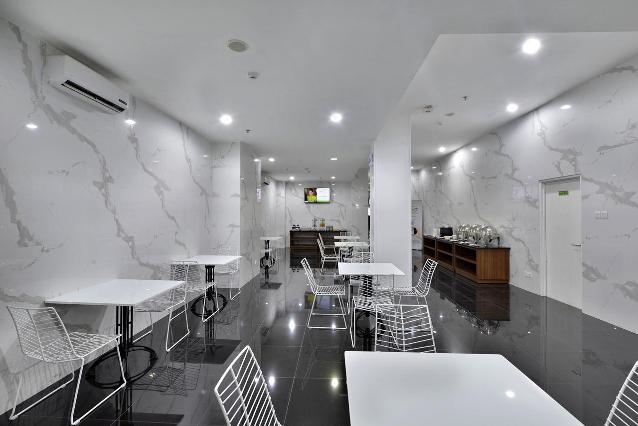 Whiz Hotel Falatehan 자카르타 외부 사진